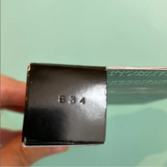 MAC Cosmetics Black Mascara - Picture 4 of 4